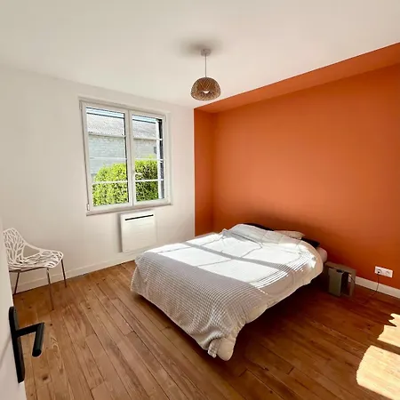Maison Paisible Avec Jardin Arbore 아파트 *